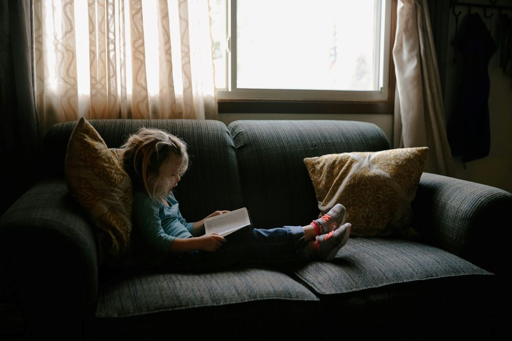You are currently viewing 5 Heartwarming Books About Sibling Relationships That Kids Will Adore